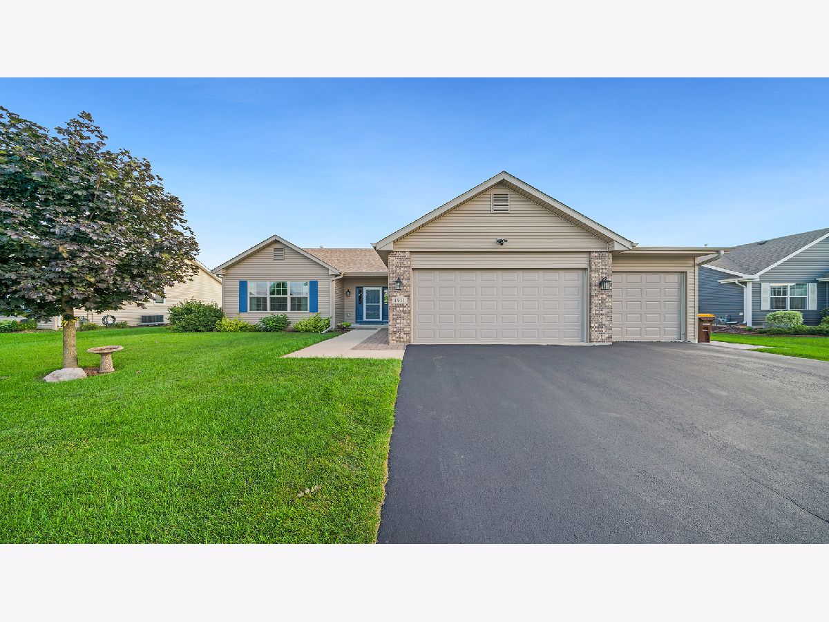  For Sale Belvidere Illinois, 1931 Sawyer Road
