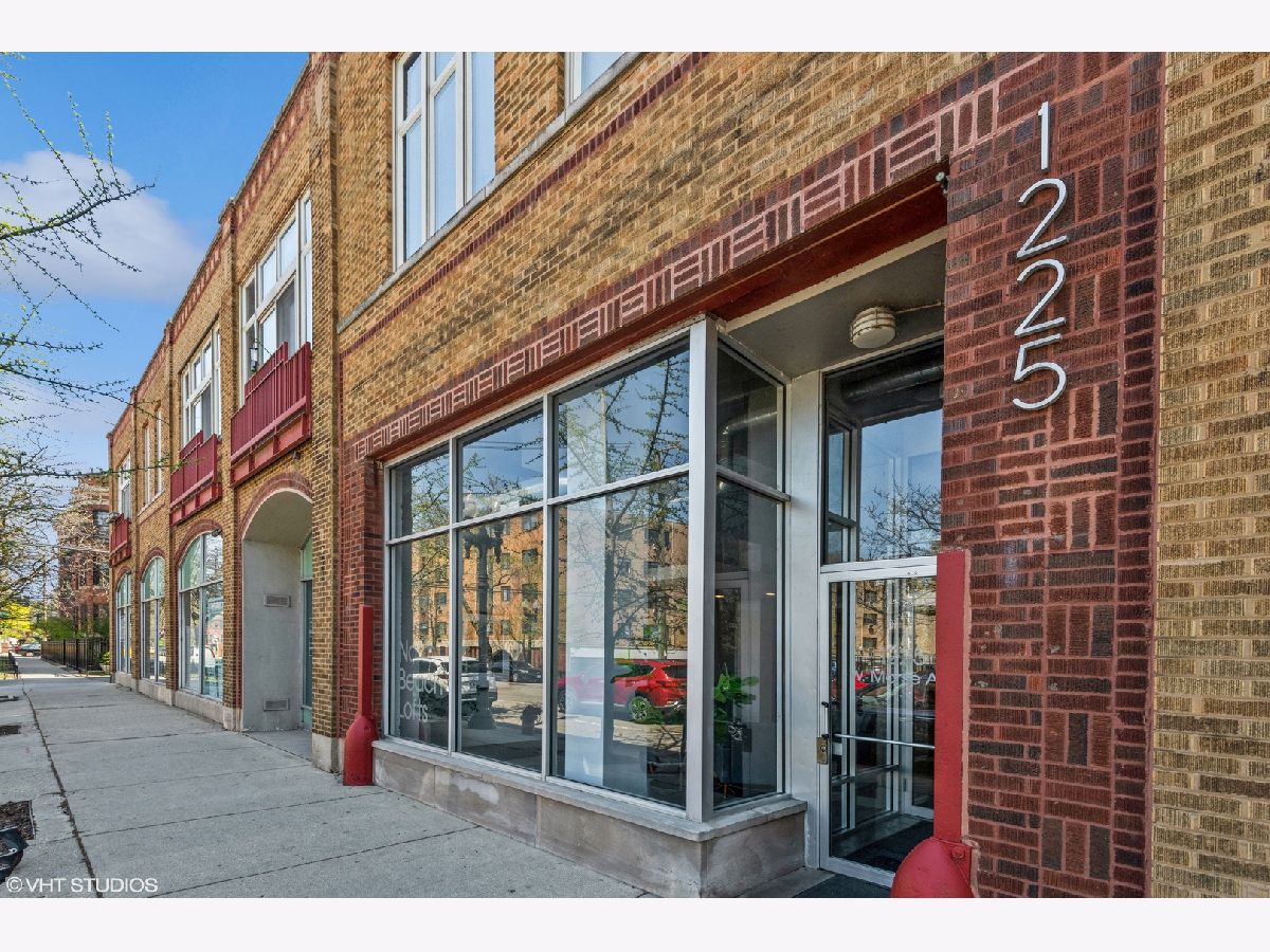 Condominiums Rented North Beach Lofts Chicago Illinois, 1225 Morse