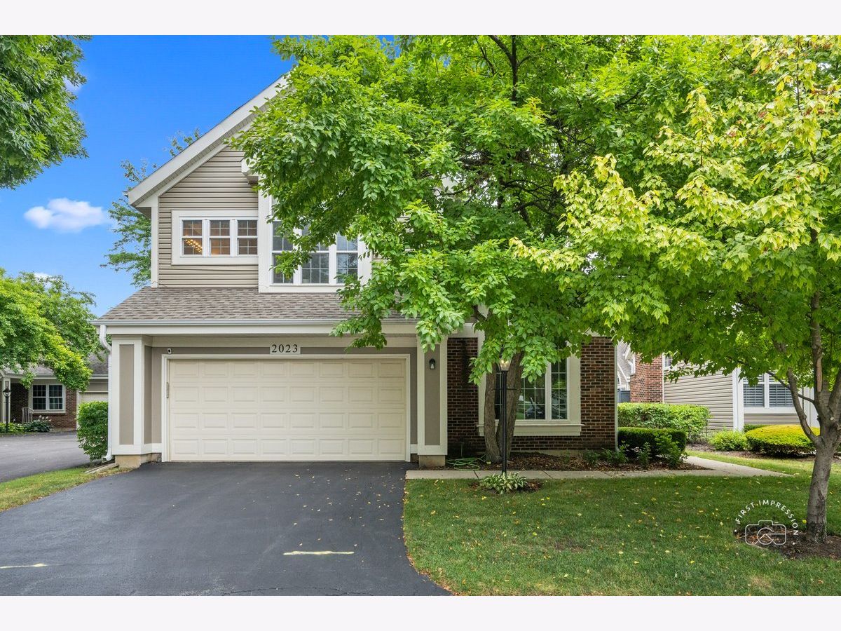 Homes & Condos & Townhomes For Sale Enclave Arlington Heights Illinois, 2023 Stanton Court