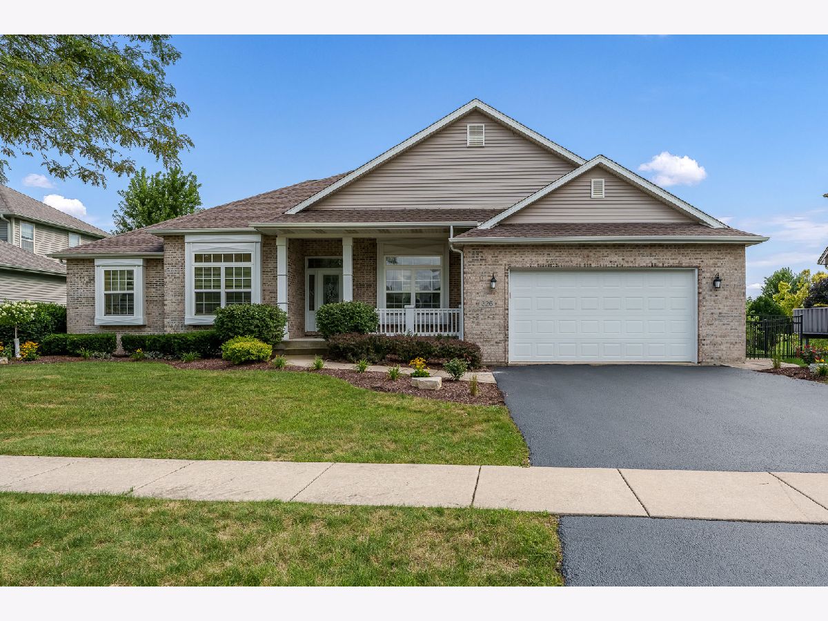 Homes & Townhomes For Sale Heron Creek Sycamore Illinois, 326 Davis Drive