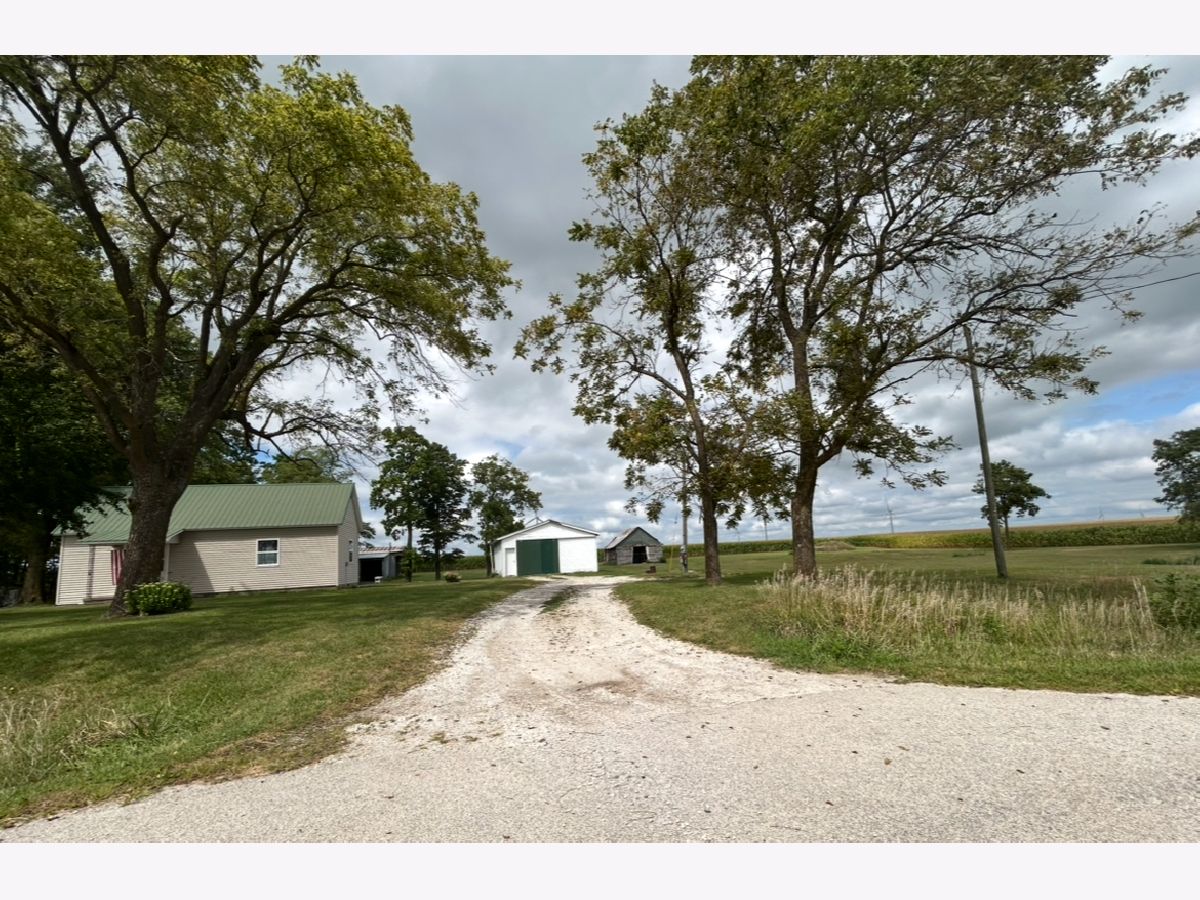  Sold Armstrong Illinois, 2943 2500 North