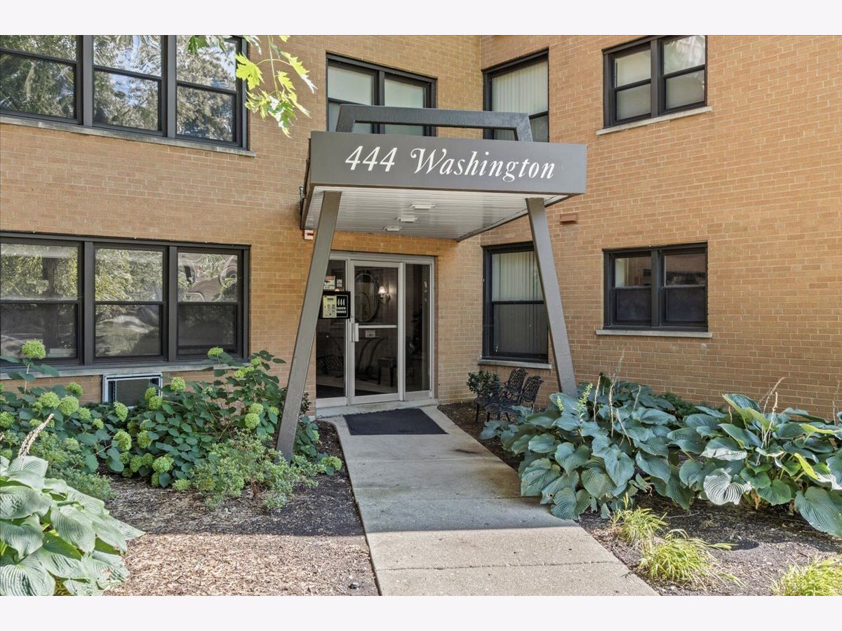  For Sale Oak Park Illinois, 444 Washington Boulevard