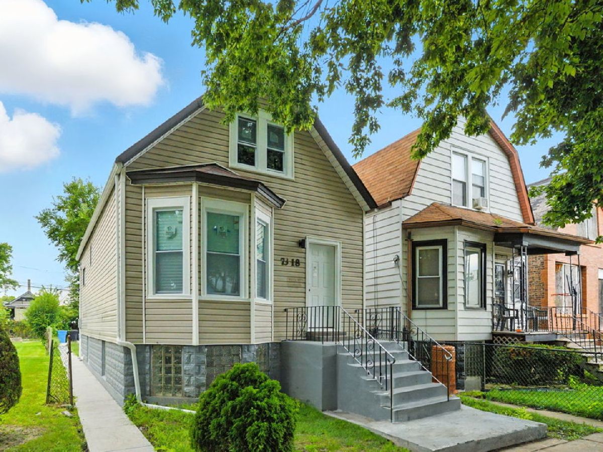  For Sale Chicago Illinois, 7318 Aberdeen Street