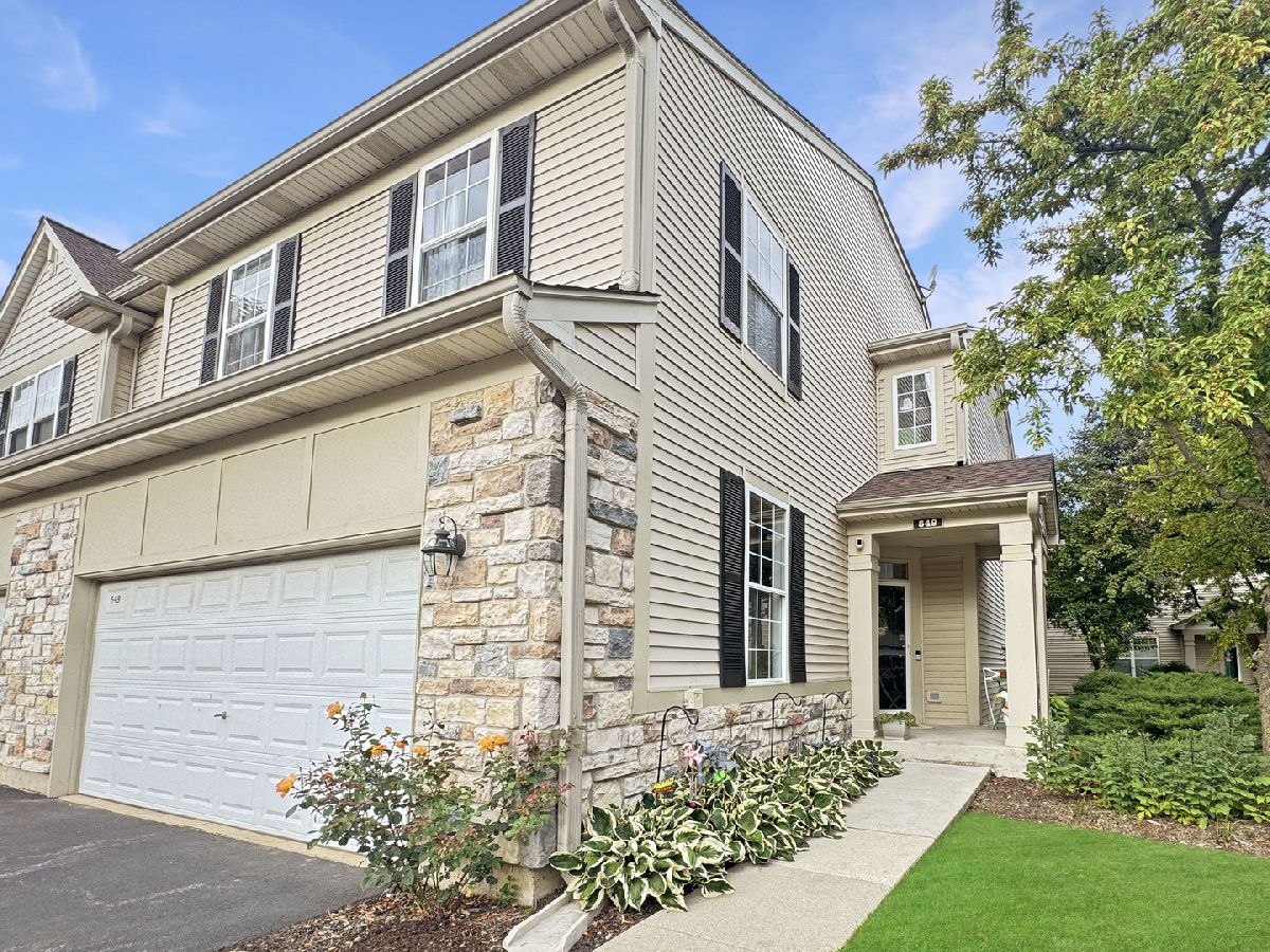  For Sale Grayslake Illinois, 549 Shakespeare Drive