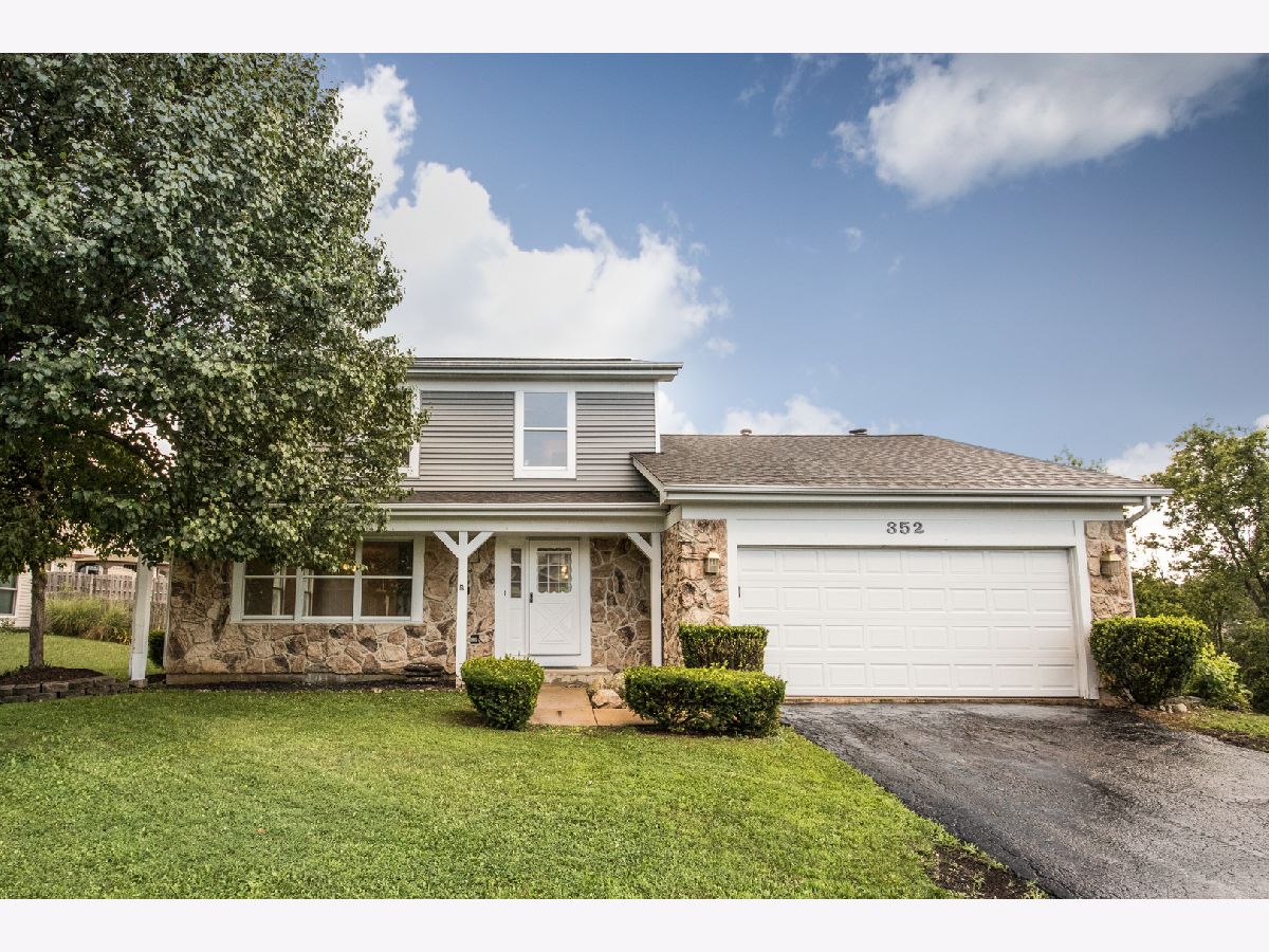 Homes For Sale High Hill Farms Algonquin Illinois, 352 Country Lane