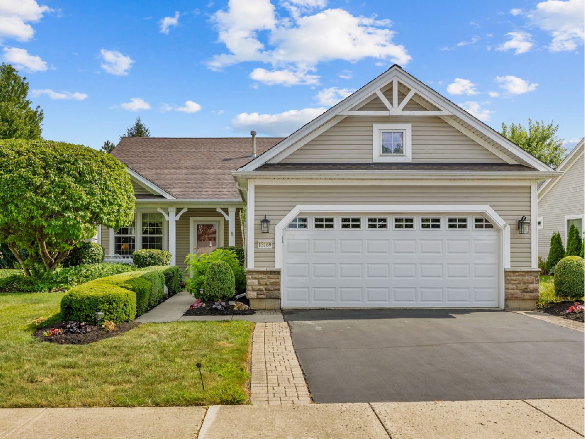 Homes & Townhomes & Condos Sold Del Webb Sun City Huntley Illinois, 13169 Essex