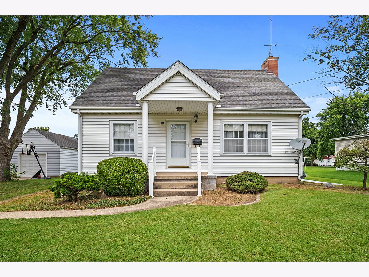  Sold El Paso Illinois, 485 Fourth