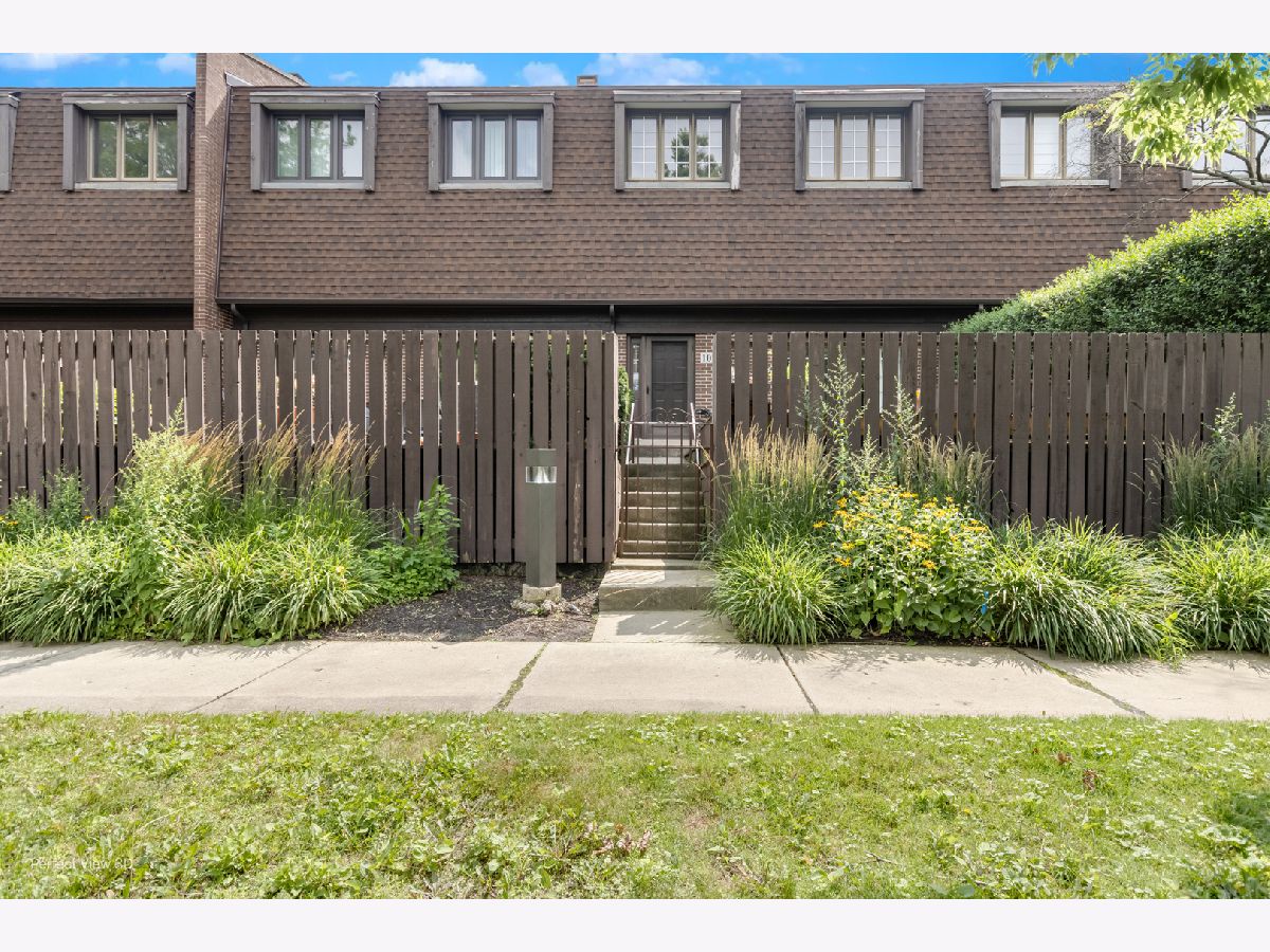  For Sale Highland Park Illinois, 1020 Deerfield Road