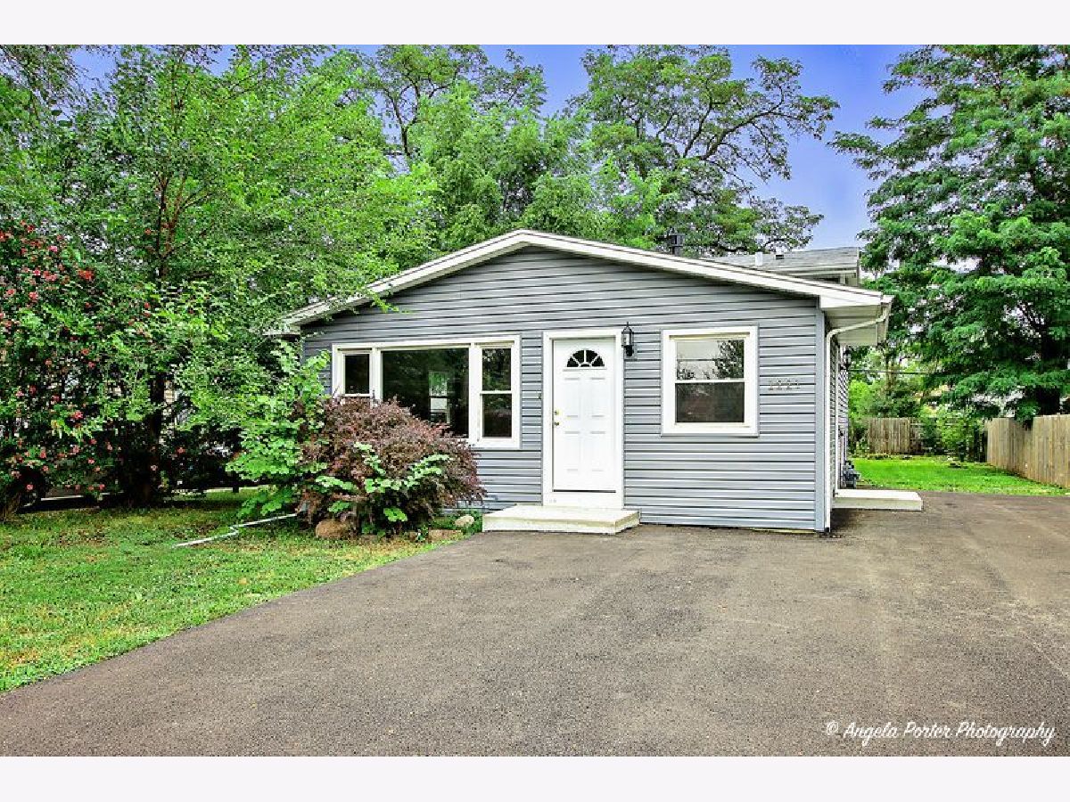  For Sale Round Lake Beach Illinois, 1221 Fairfield Road