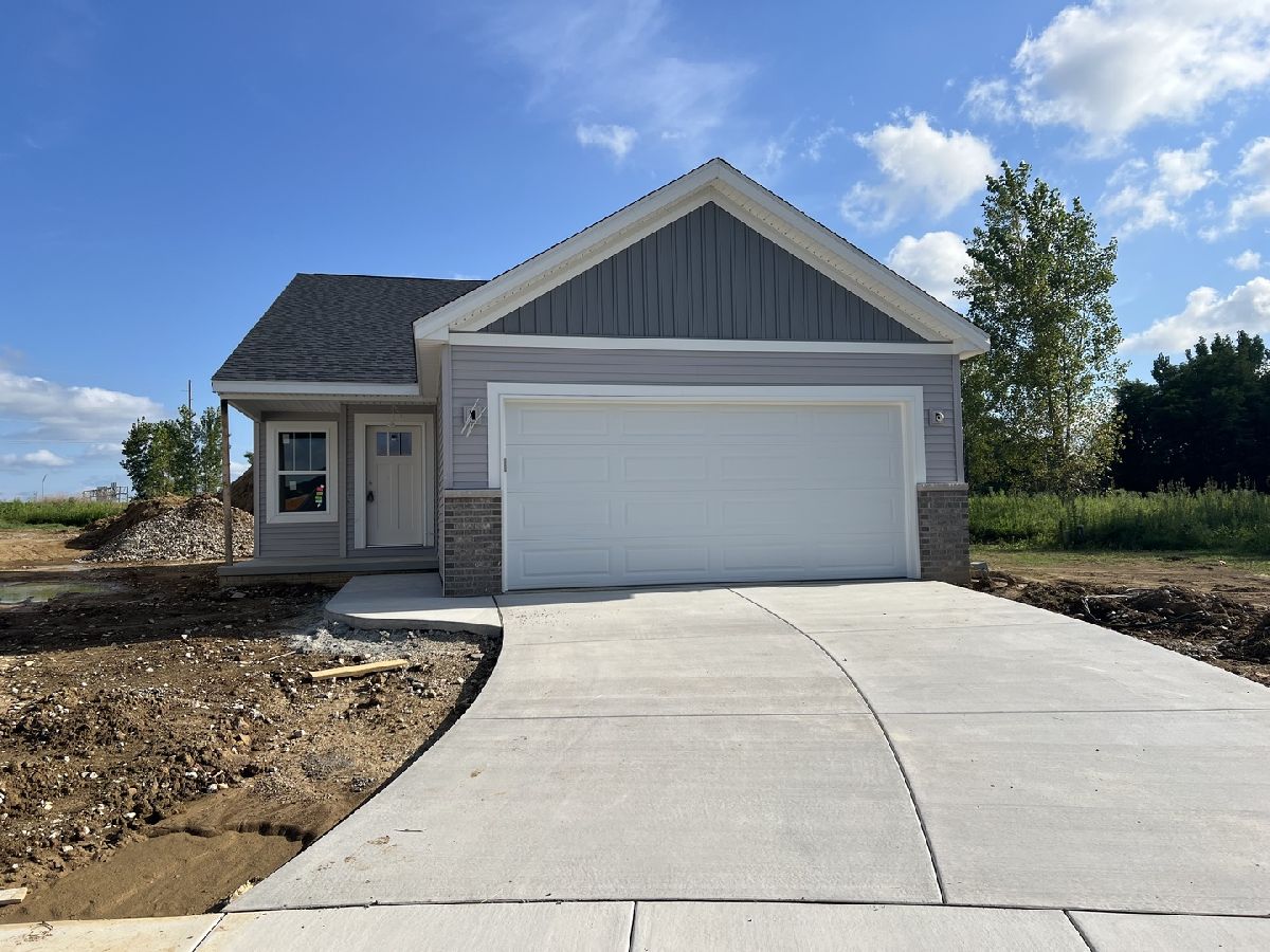 Homes For Sale Bill's Place Bloomington Illinois, 14 Eric Court