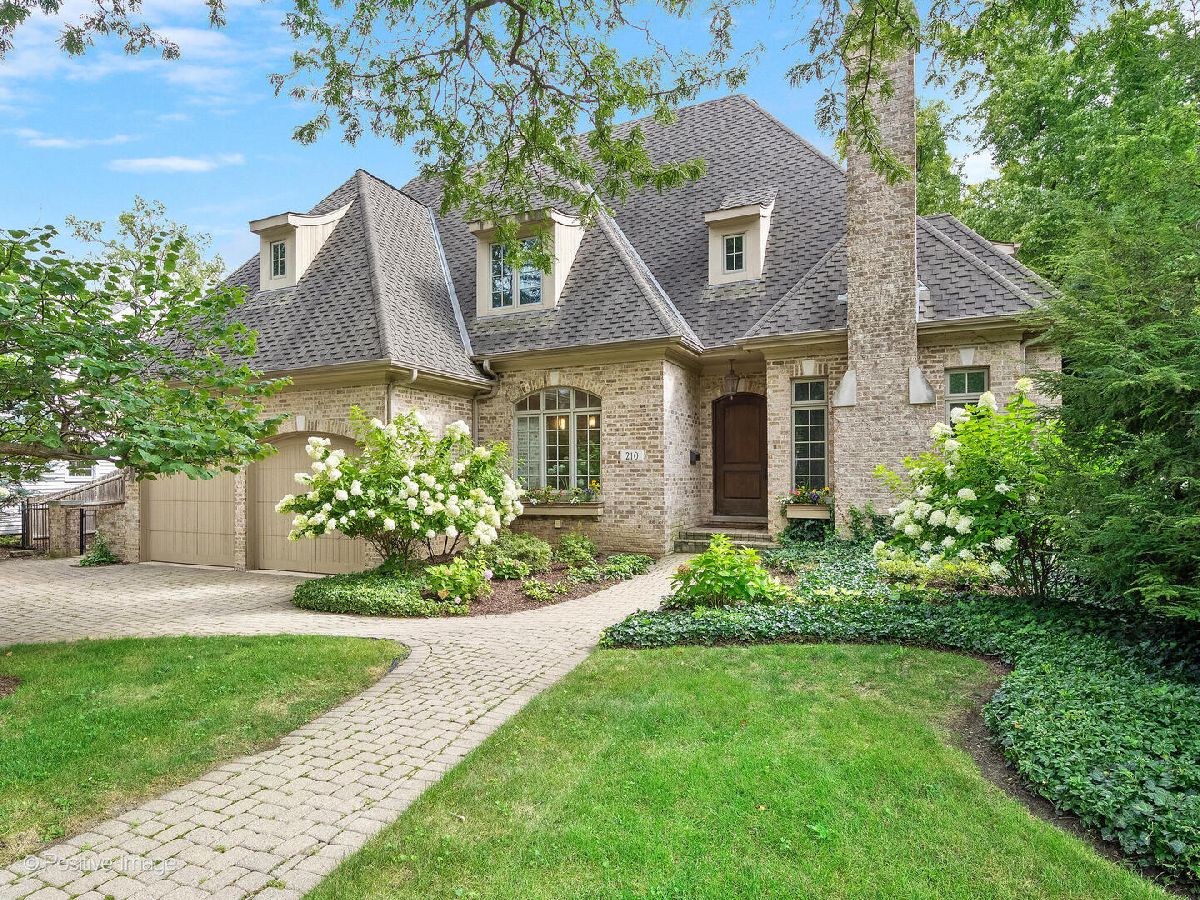  Sold Hinsdale Illinois, 210 Hickory