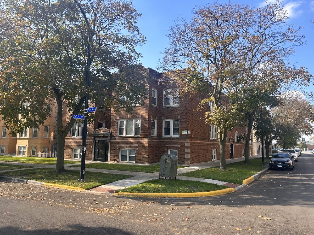 Rented Cicero Illinois, 2102 51st