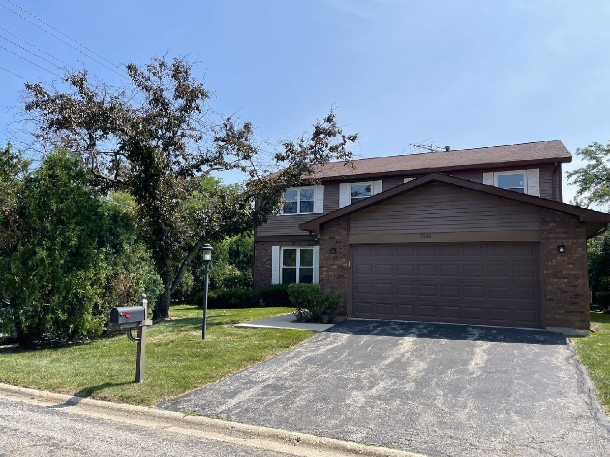 Homes & Condos & Townhomes For Sale Cobblewood Northbrook Illinois, 2566 Brian Drive