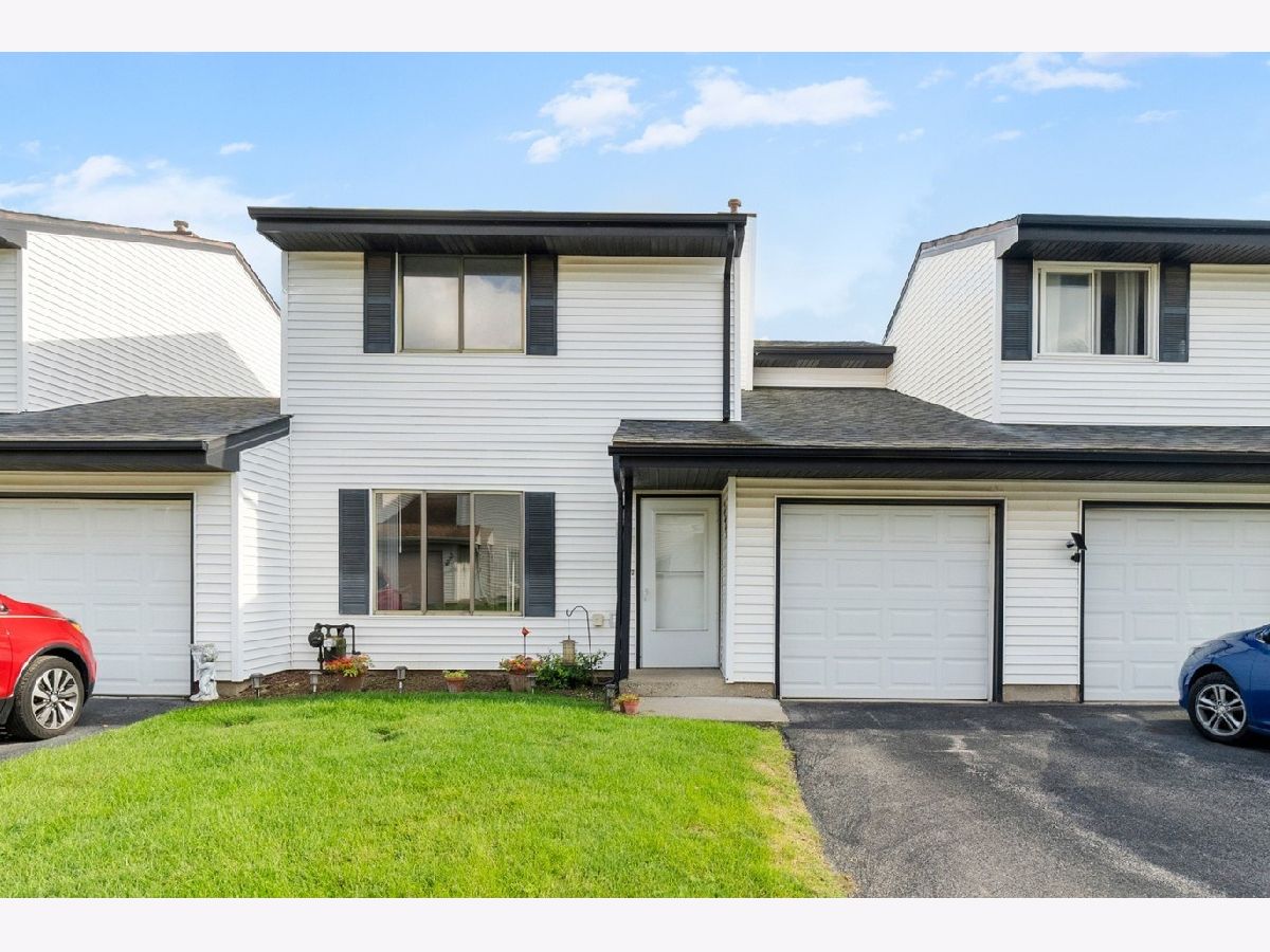  For Sale Crest Hill Illinois, 2505 Lotus Lane