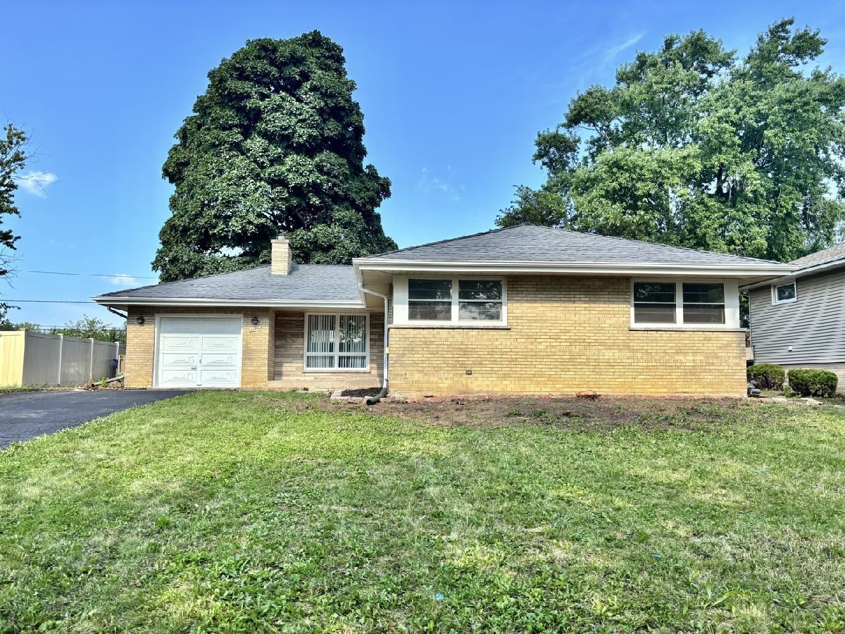 Sold Villa Park Illinois, 1044 Leslie