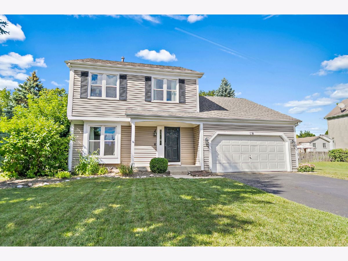  For Rent Crystal Lake Illinois, 1038 Waterford Cut