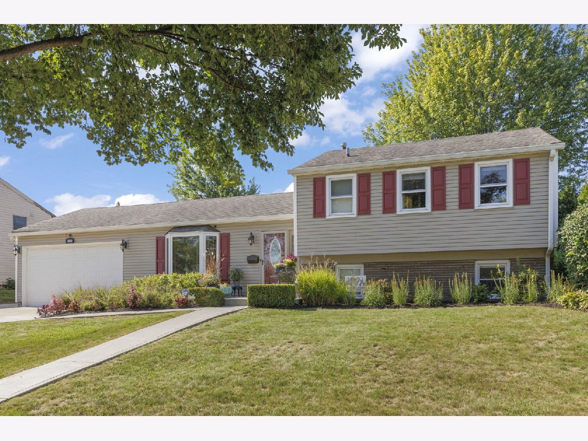  For Sale Schaumburg Illinois, 1425 Colwyn Drive