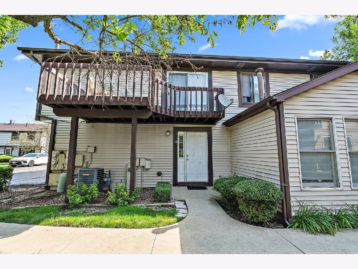  For Sale Sycamore Illinois, 1715 Cedarbrook Court