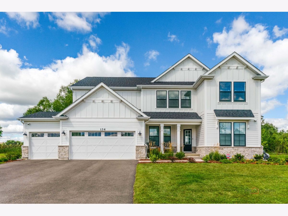  For Sale Hawthorn Woods Illinois, 124 Tournament Drive