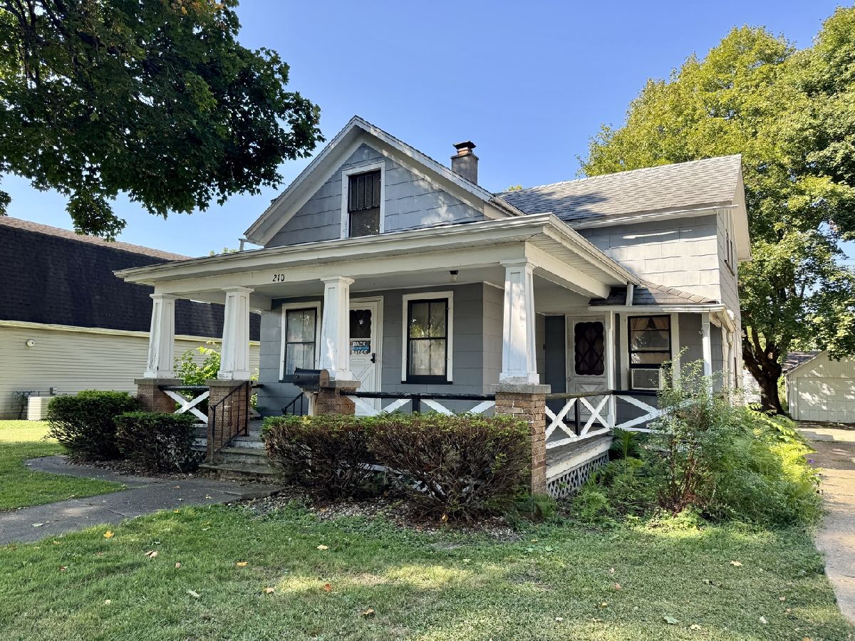  For Sale Princeton Illinois, 210 Church Street