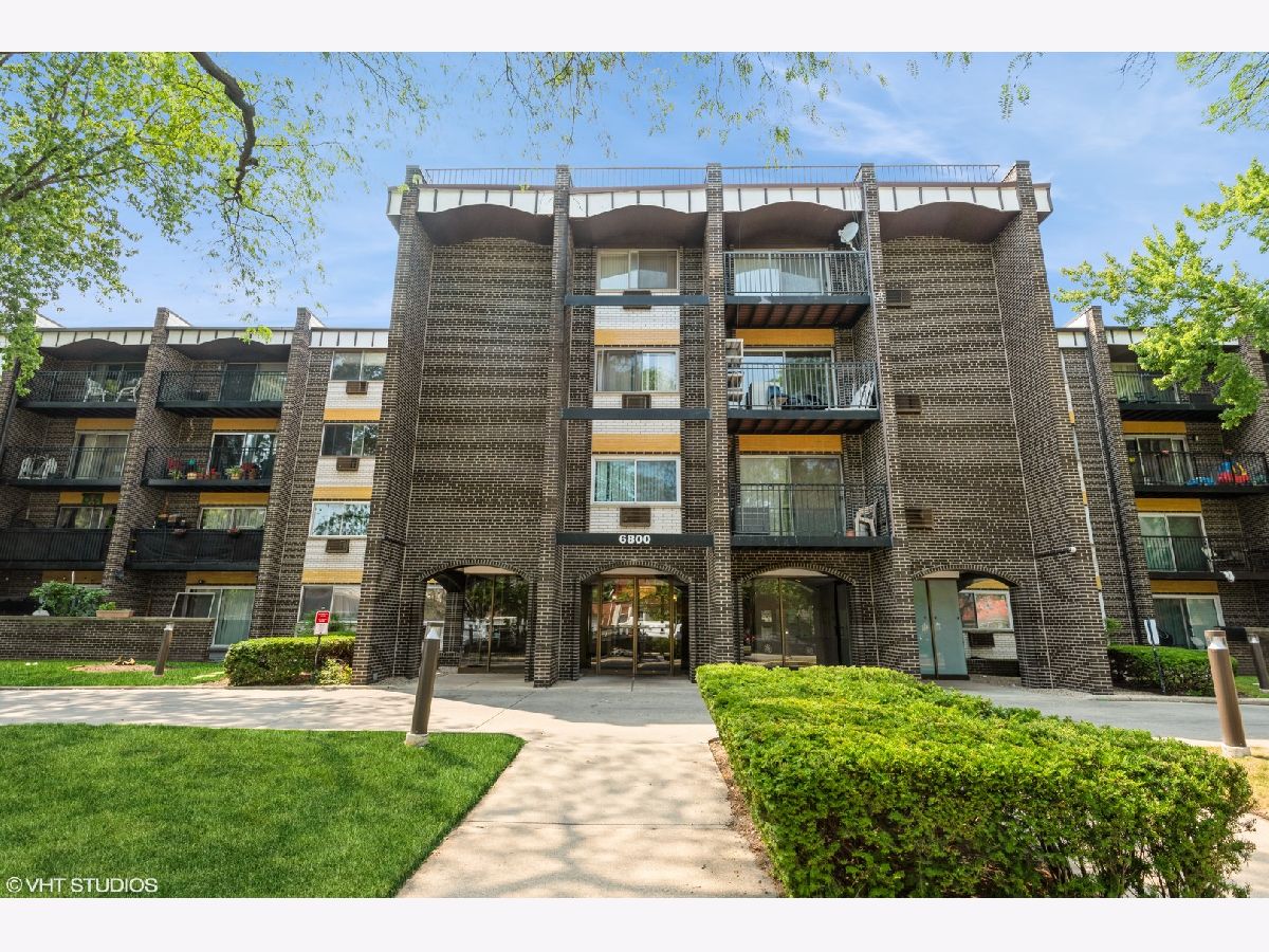 Sold Chicago Illinois, 6800 California