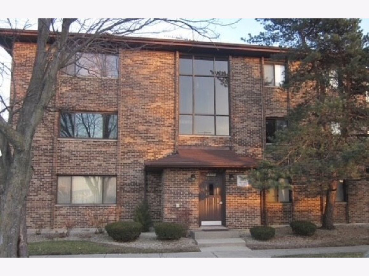  For Sale Lynwood Illinois, 19501 Lake Shore Drive