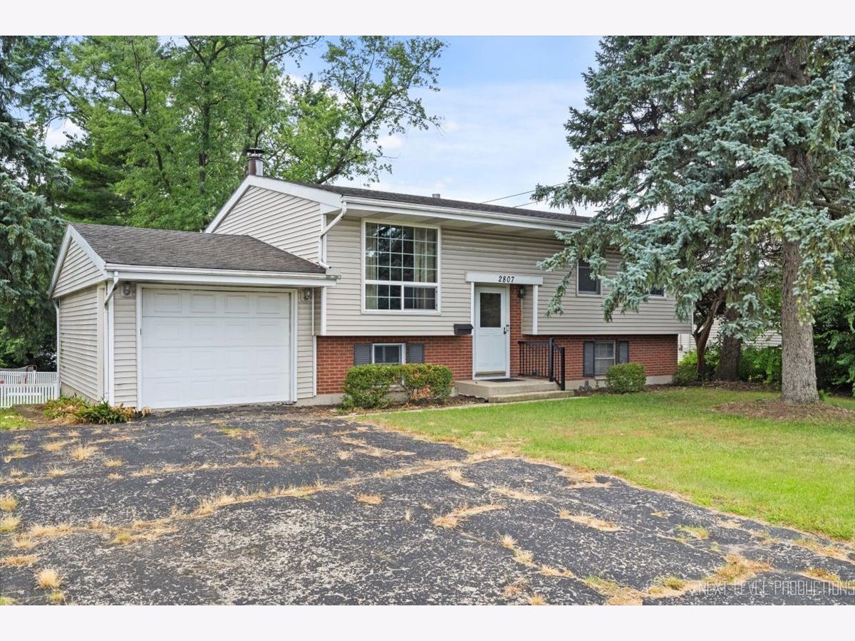  For Sale Woodridge Illinois, 2807 75th Street