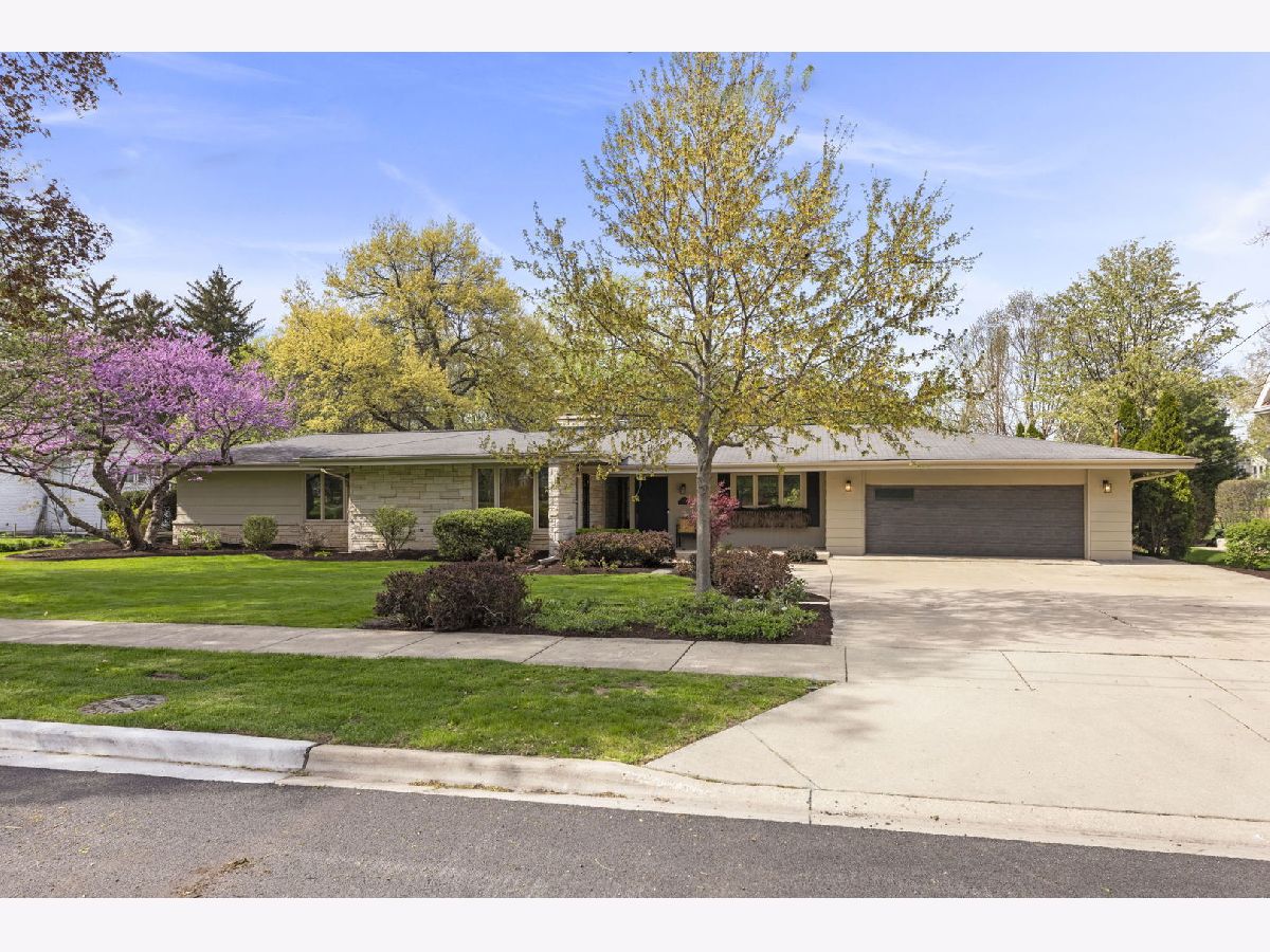  For Sale Glen Ellyn Illinois, 606 Lakeview Terrace