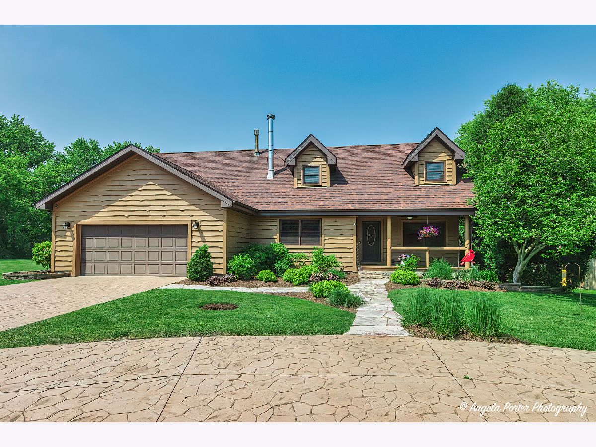 Homes For Sale Thornhill Estates Richmond Illinois, 3619 Overlook Drive