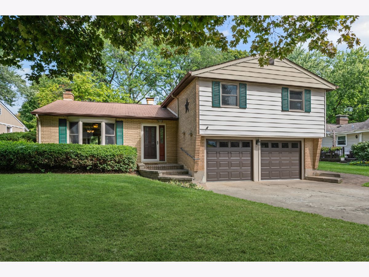 Homes Sold Bonnie Dundee Terrace East Dundee Illinois, 533 Wendt