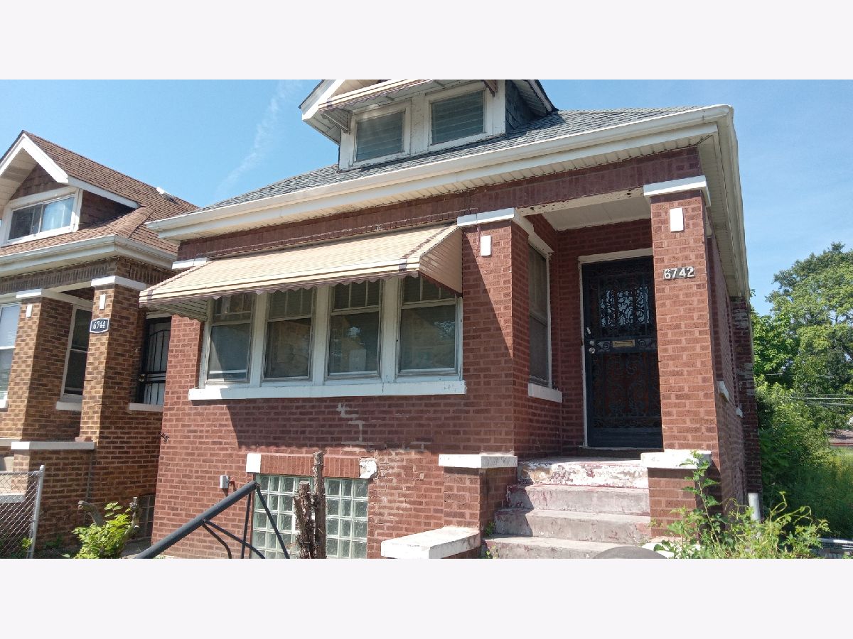  Sold Chicago Illinois, 6742 Carpenter