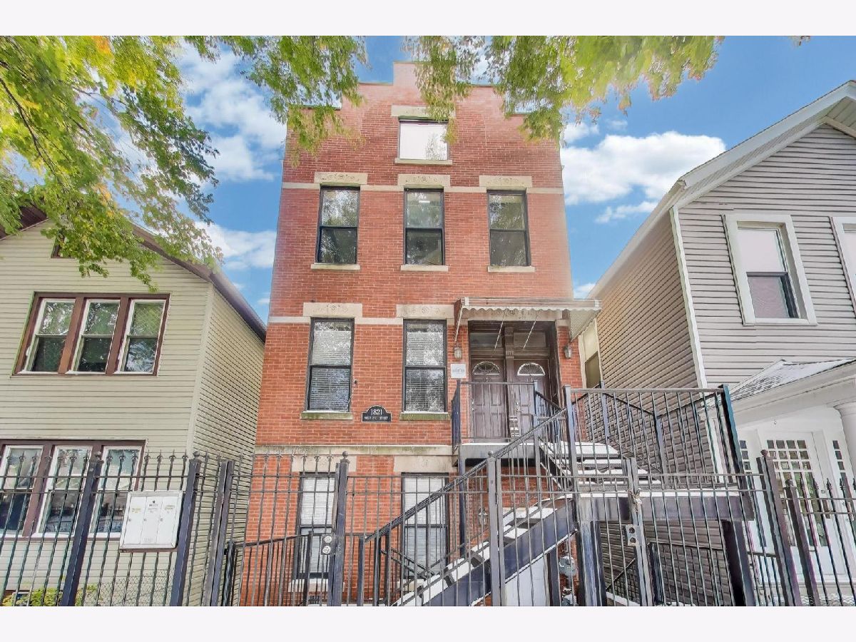  Rented Chicago Illinois, 1821 21st