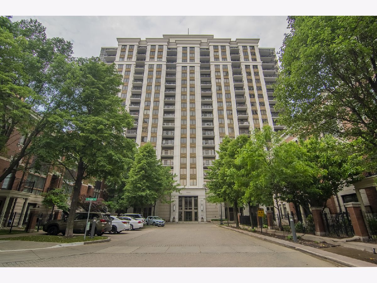 Condos & Townhomes For Sale Museum Park Chicago Illinois, 1322 Prairie Avenue