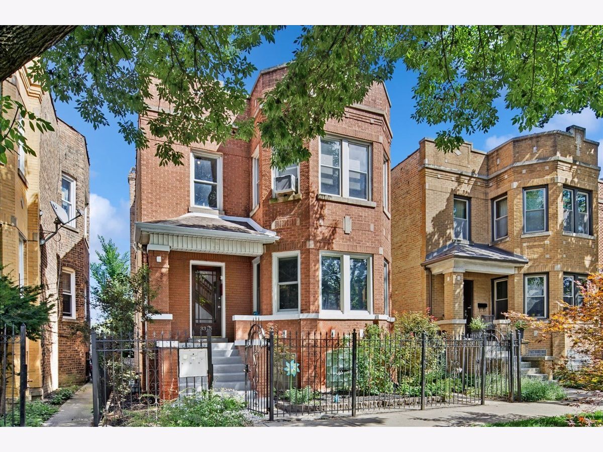  For Sale Chicago Illinois, 3315 Drake Avenue