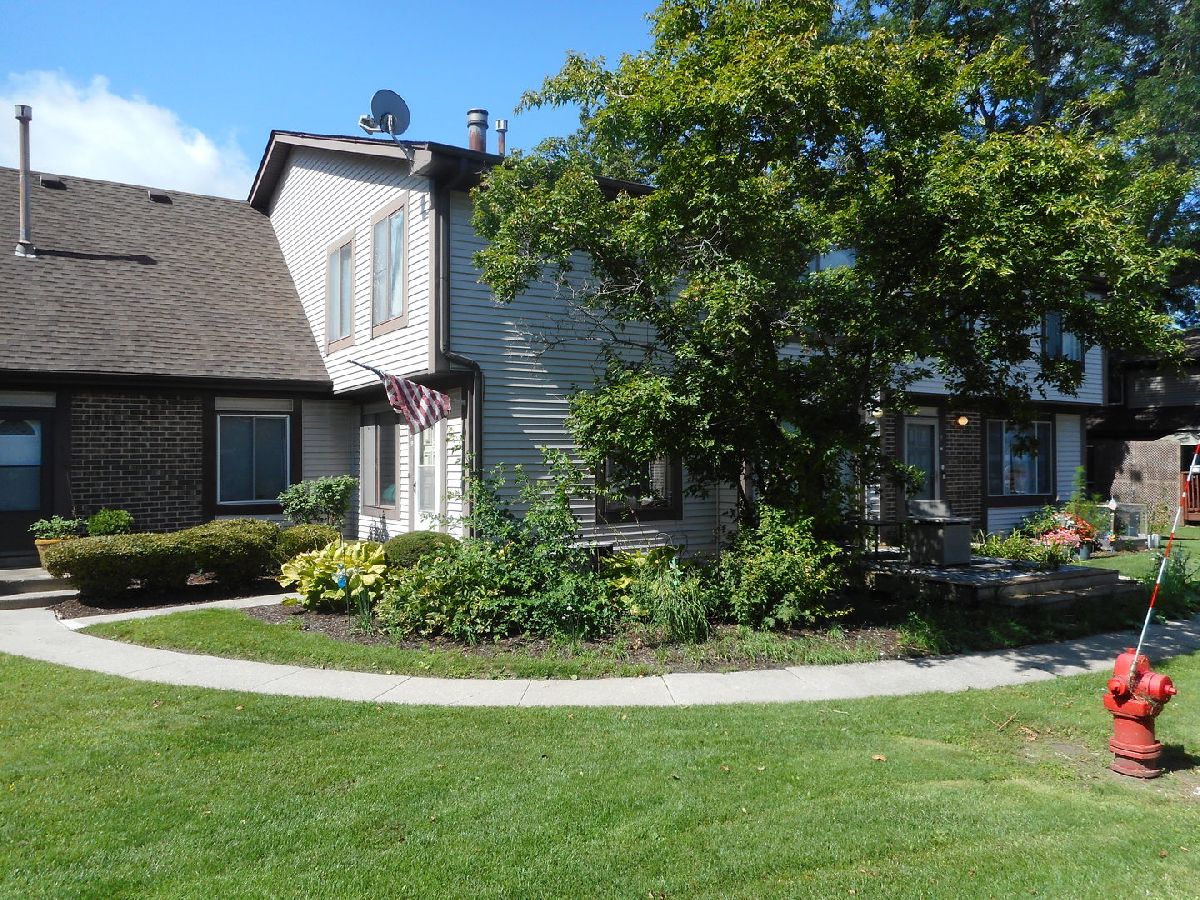  For Sale Sycamore Illinois, 1729 Raintree Court