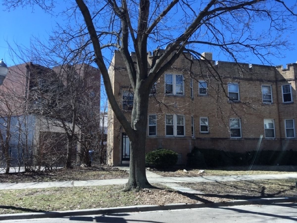 Rented Chicago Illinois, 3730 Christiana