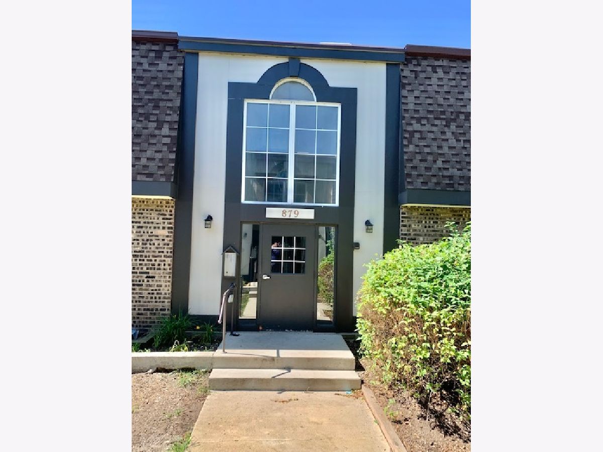  Rented Buffalo Grove Illinois, 879 Trace