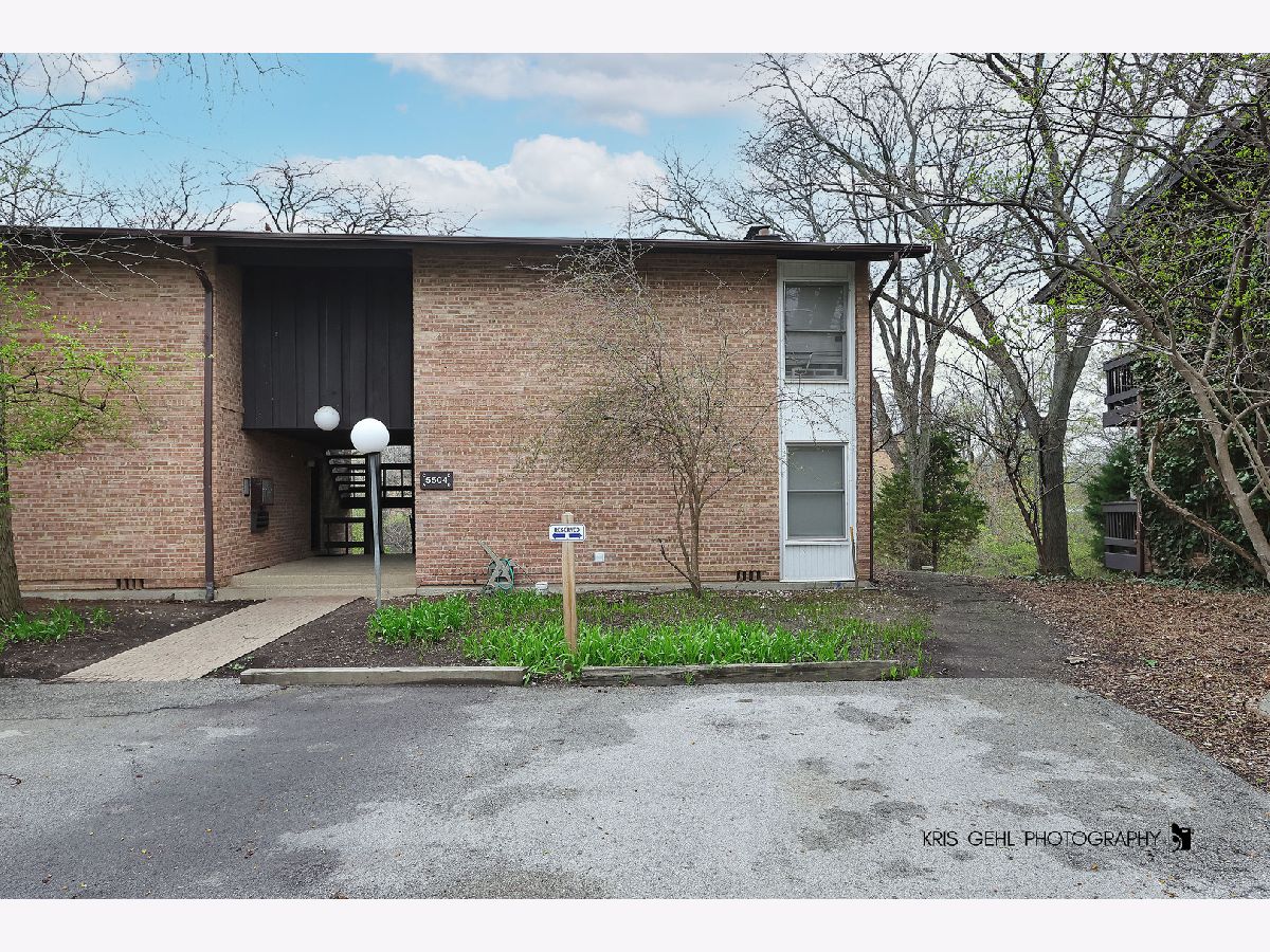  For Sale Lisle Illinois, 5504 Lake Drive