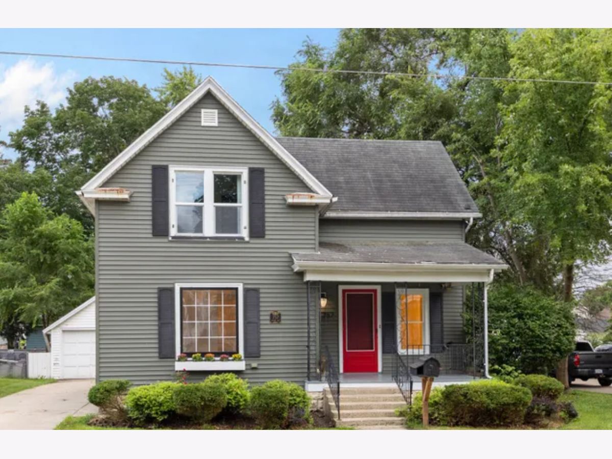  For Sale Aurora Illinois, 757 2nd Avenue