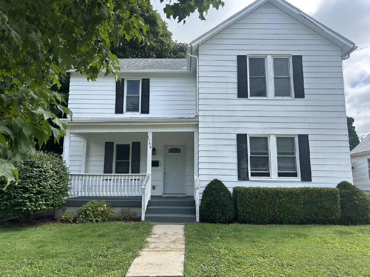 Homes & Condos & Townhomes For Sale South Hill Bloomington Illinois, 1504 Madison Street