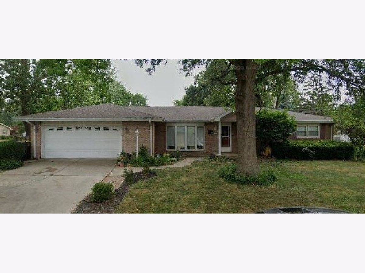 Homes & Condos & Townhomes Sold Pleasant Hills Normal Illinois, 1003 Karin