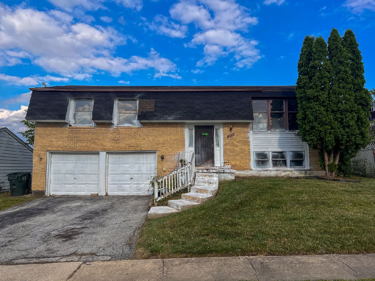 Homes For Sale Winston Park Country Club Hills Illinois, 17831 Arlington Drive