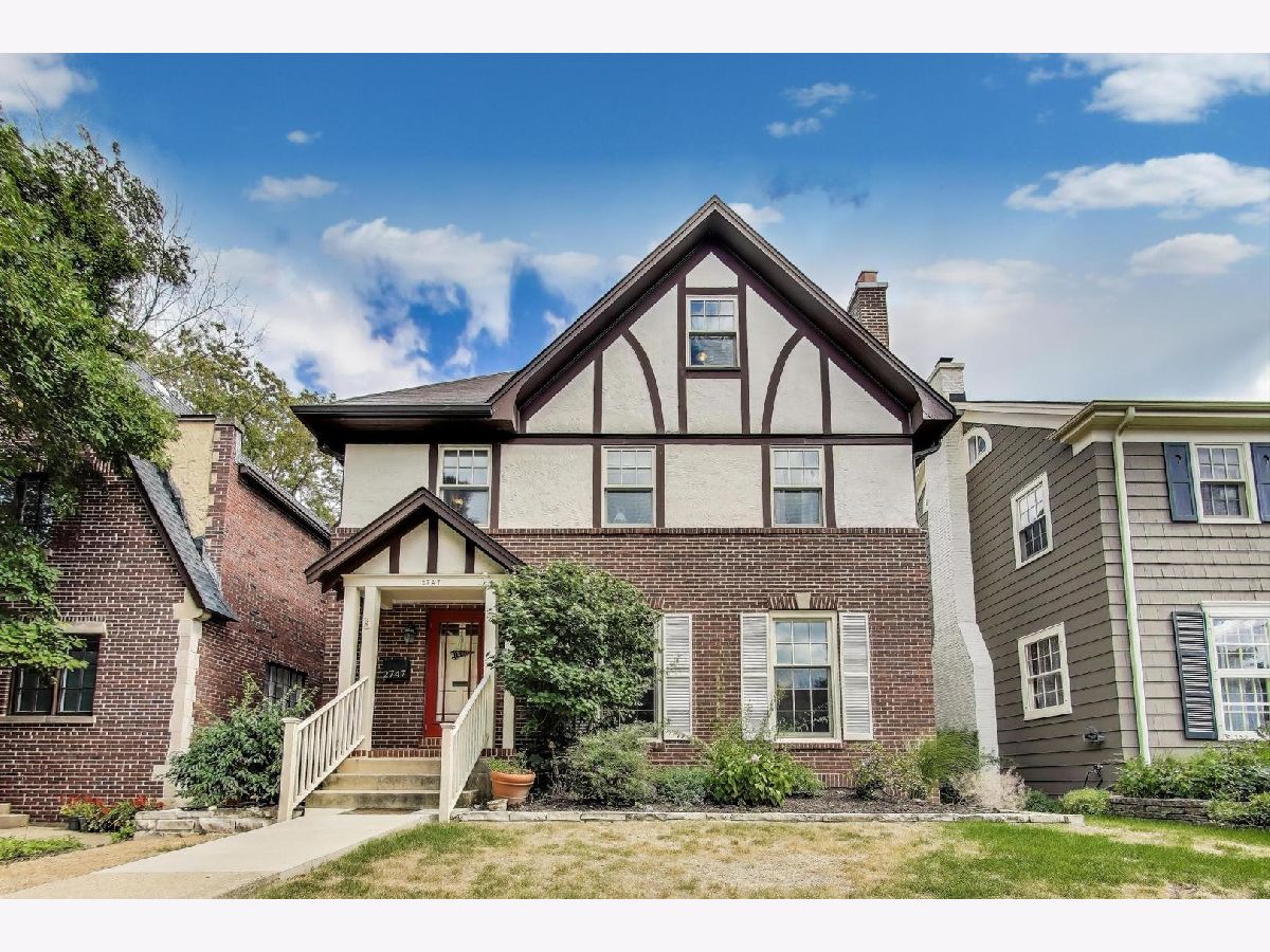 Sold Evanston Illinois, 2747 Garrison