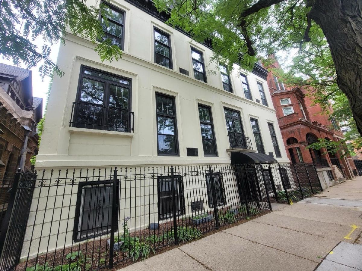  Rented Chicago Illinois, 921 Lasalle