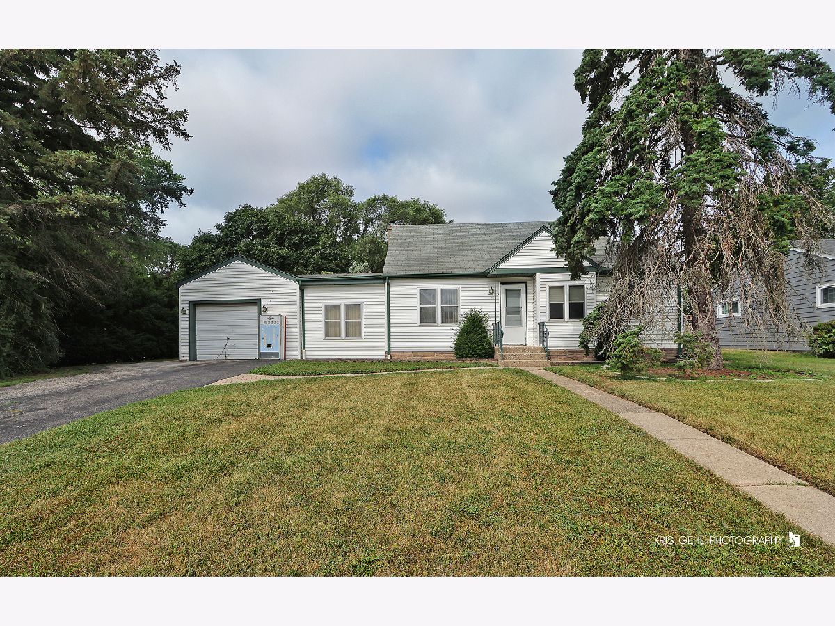  For Sale Round Lake Beach Illinois, 1318 Leslie Avenue