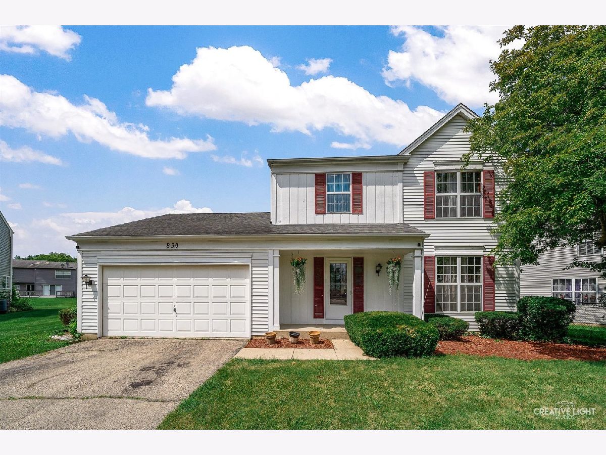 Townhomes & Homes For Sale College Green Elgin Illinois, 830 Baltusrol Drive