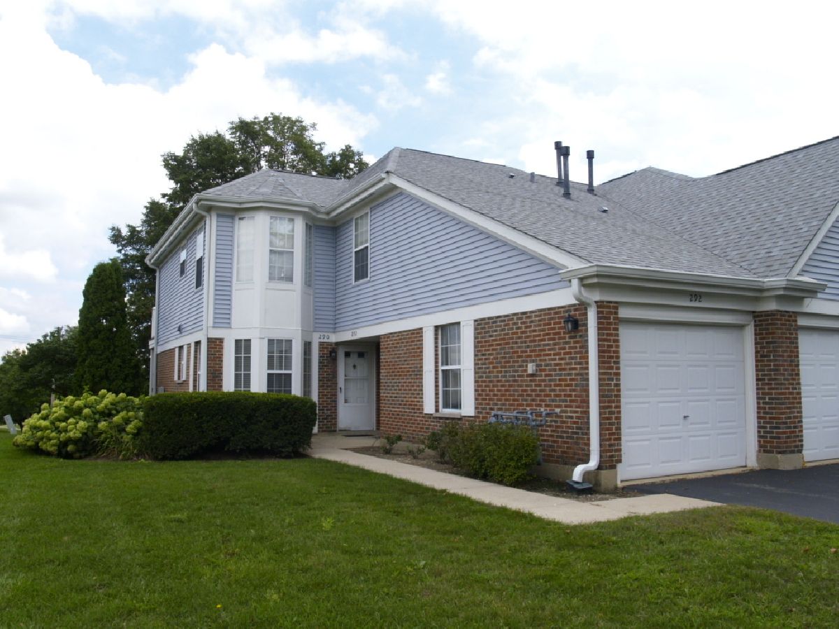  For Rent Streamwood Illinois, 290 Green Knoll