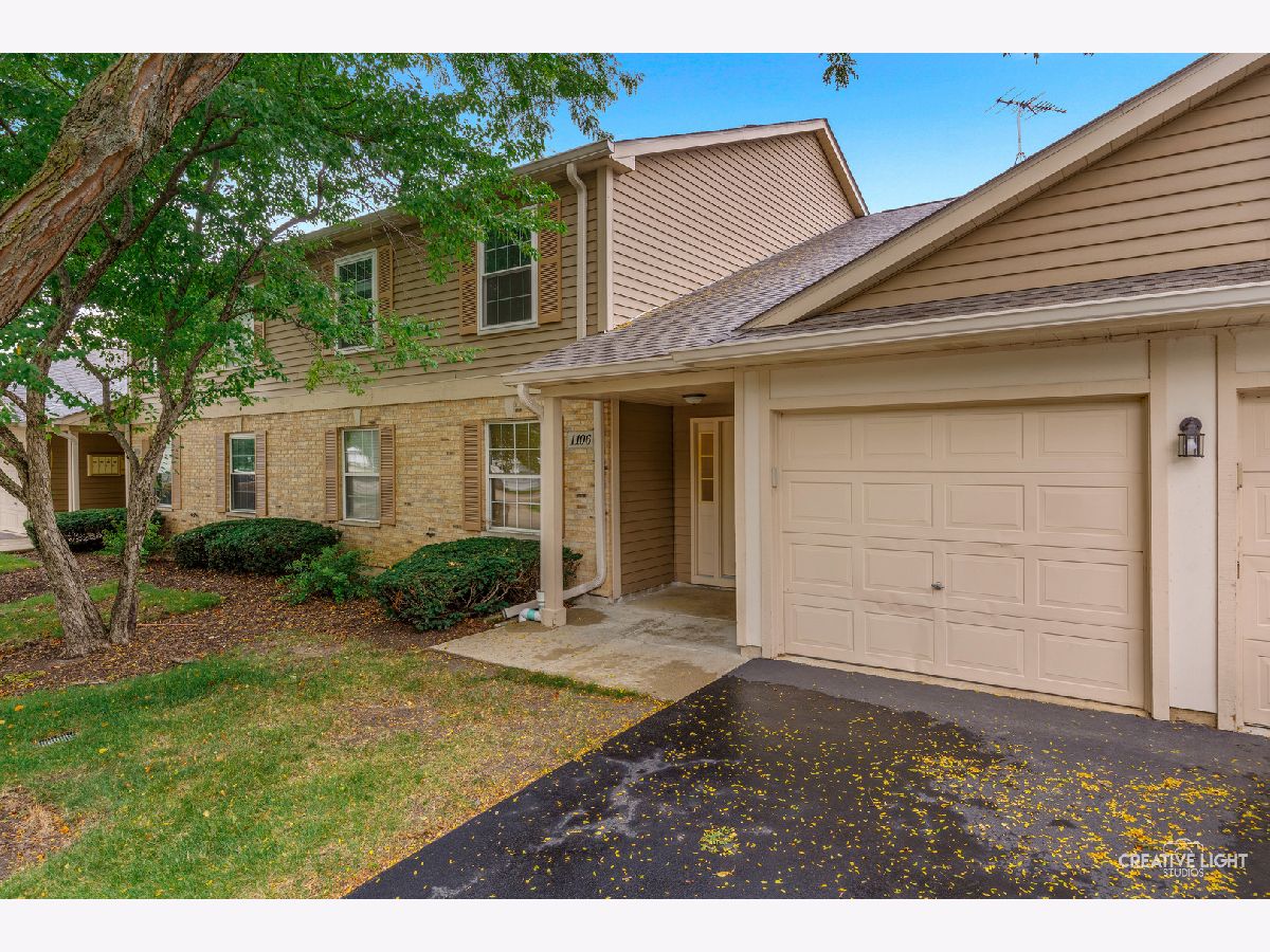  For Sale Elgin Illinois, 1106 Canterbury Court