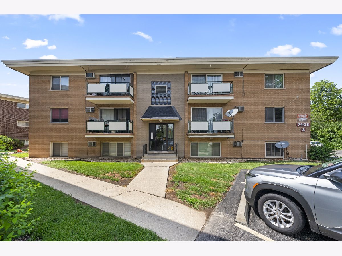  For Sale Worth Illinois, 7408 111th Street