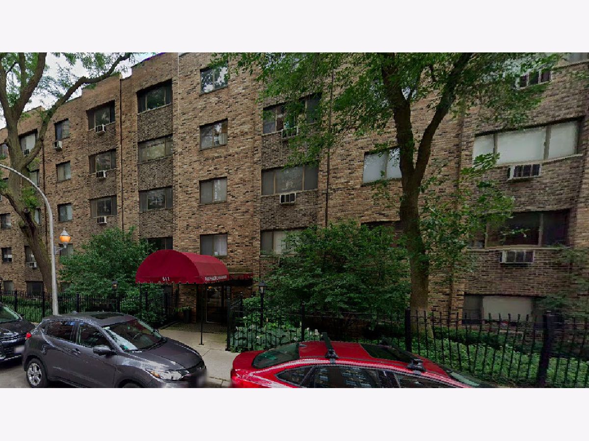 Condos & Townhomes For Rent Park Harbor Chicago Illinois, 611 Patterson